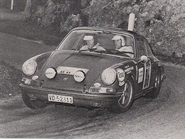 Porsche 991 S - TdF'70 - Jeran-Pierre Hanrioud & Michel Viollet