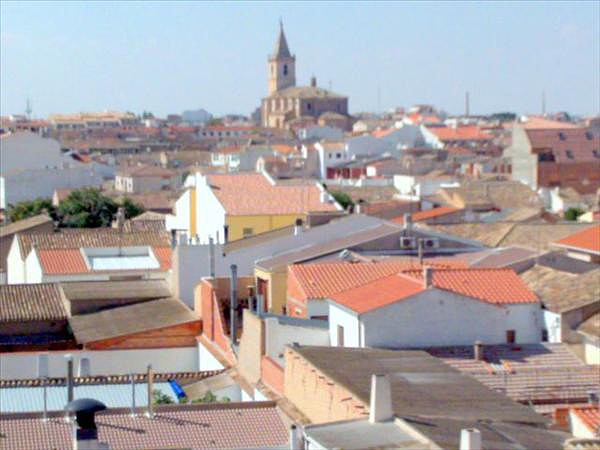 258524-vista-de-la-roda-desde-un-atico