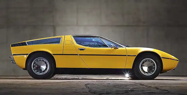 Yellow-Maserati-Bora