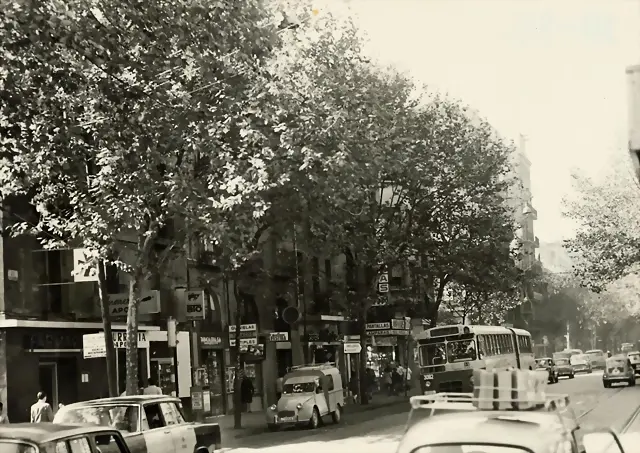 Barcelona C. Creu Coberta 1970