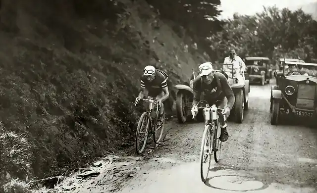 Binda-Tour1930-Ausbique-Guerra