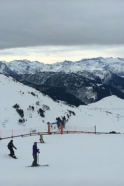 Hugo 30-1-2017 (1) Hugo 30-1-2017 (1)