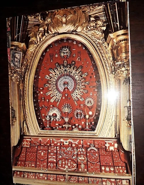 VIRGEN DEL PILAR Y JOYERO