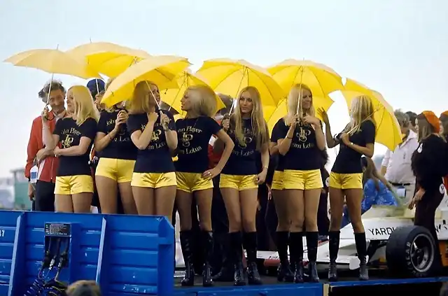 JPS Grid Girls 1973 British Grand Prix, Silverstone