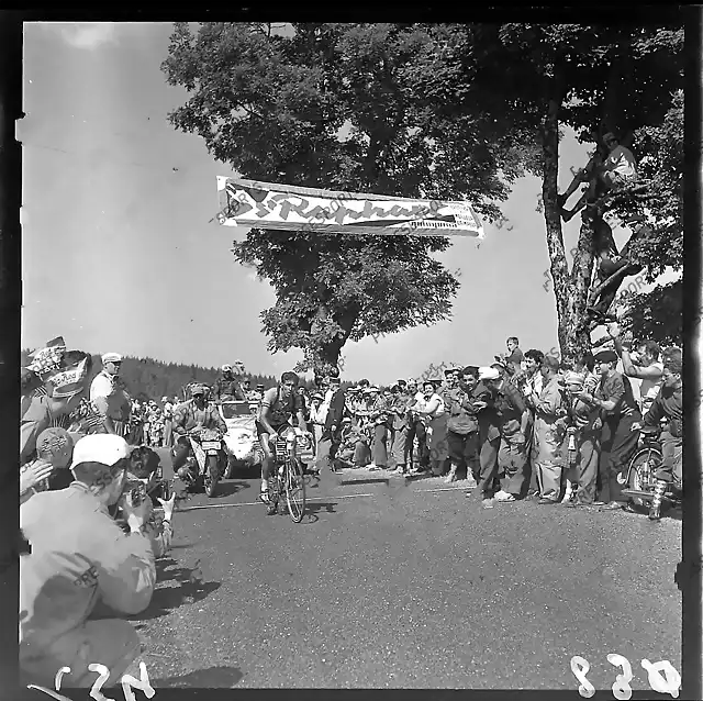 montjaux-creo-1954-1954-millau-le-puy-en-vellay-retocada