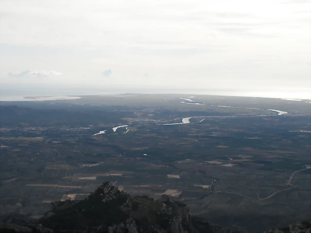 094 094