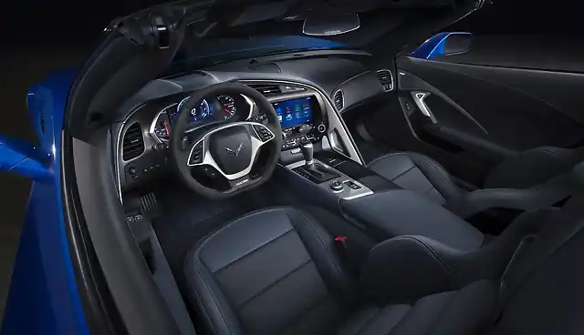 2015-chevrolet-corvette-z06-convertible-interior.jpeg