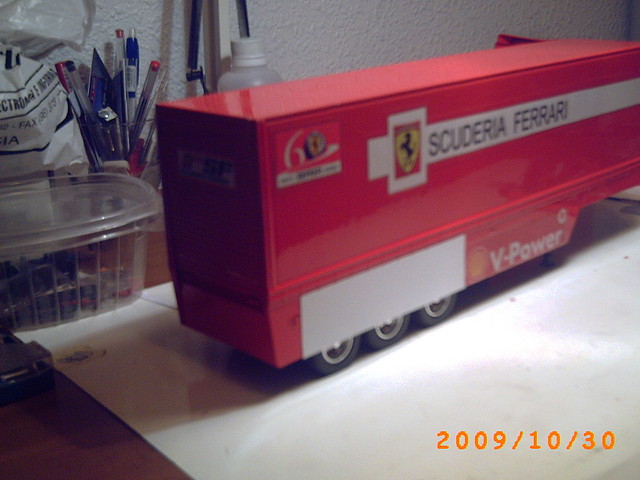 Preparaci?n truck Ferrari 2010 034