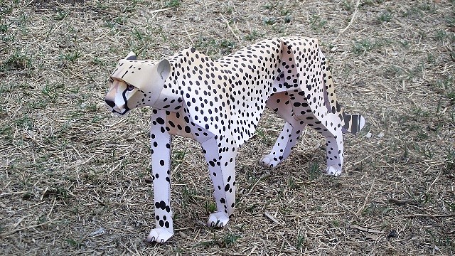 Cheetah (papercraft) by Pendragon