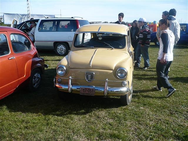 P1110574 (Small) P1110574 (Small)