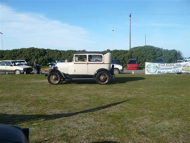 P1110577 (Small) P1110577 (Small)