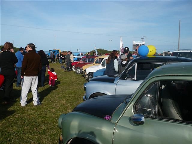 P1110585 (Small) P1110585 (Small)
