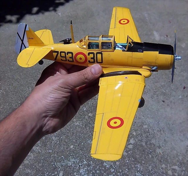 T-6 (85) T-6 (85)