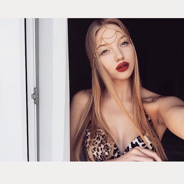 misskarolina_official_2015-06-15_08-33-13