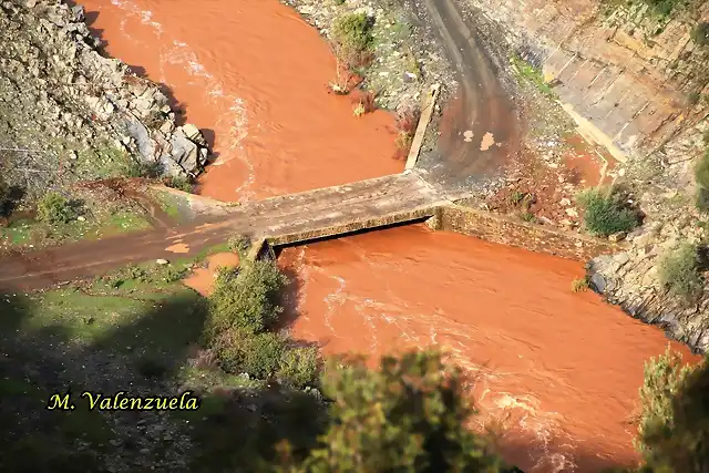 10, el puente desde el cerro, marca