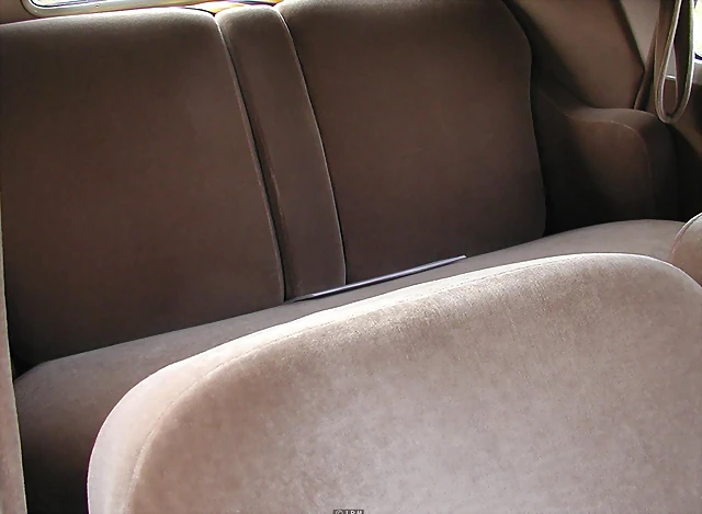 INTERIOR INTERIOR