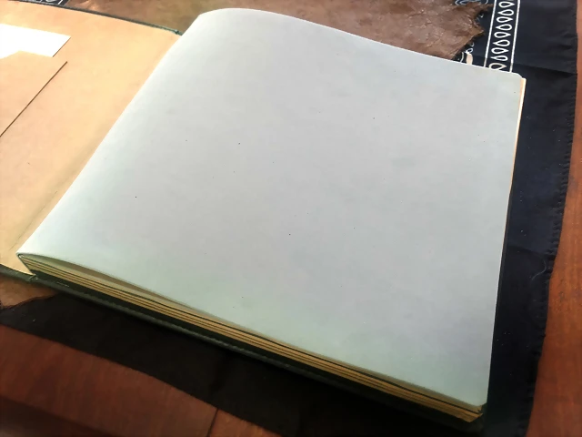 c c