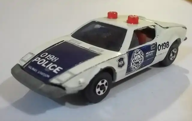 1102 Ford Pantera Police 2