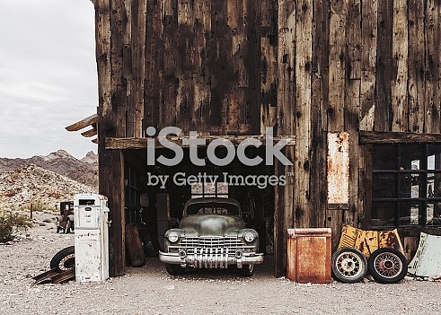 istockphoto-920752282-170667a