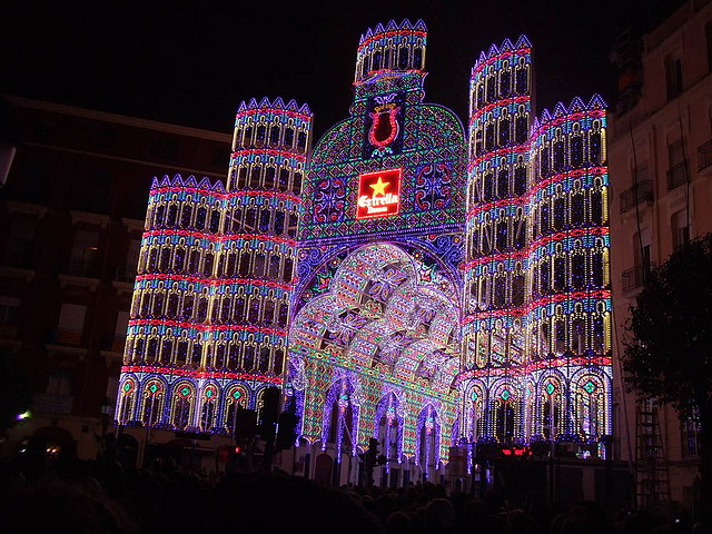 Calles-iluminadas-fallas-2011-a24017939 Calles-iluminadas-fallas-2011-a24017939