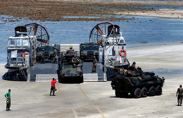 USMC_LCAC_offloading USMC_LCAC_offloading