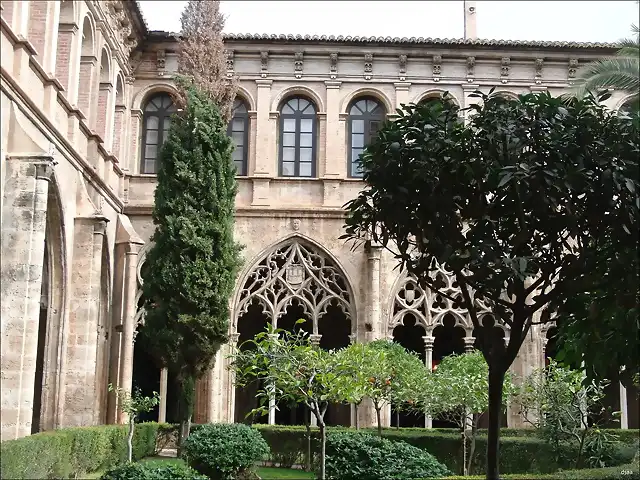 claustro santo domingo valencia