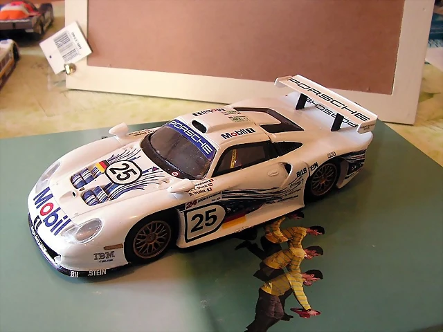 Porsche_911_GT1 Porsche_911_GT1