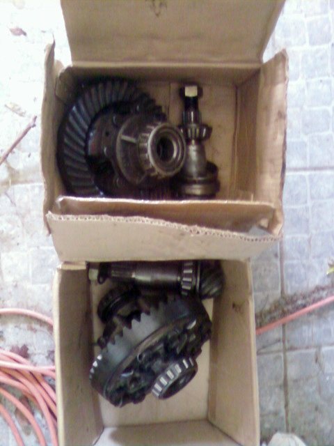 Pinion y corona 4.77