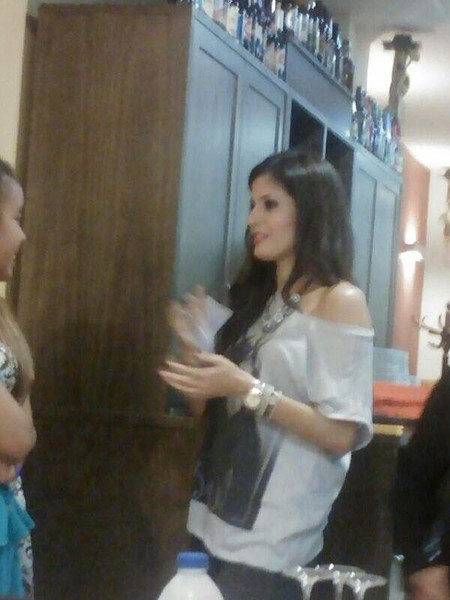María en la cena antes del bolo 10 María en la cena antes del bolo 10