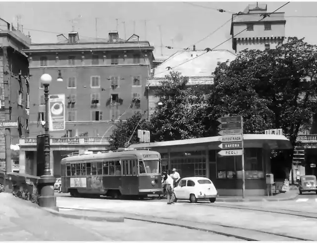 Genua - Sampierdarena Piazza Montano