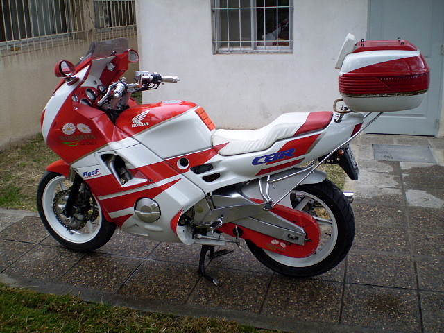 CBR M la D 002