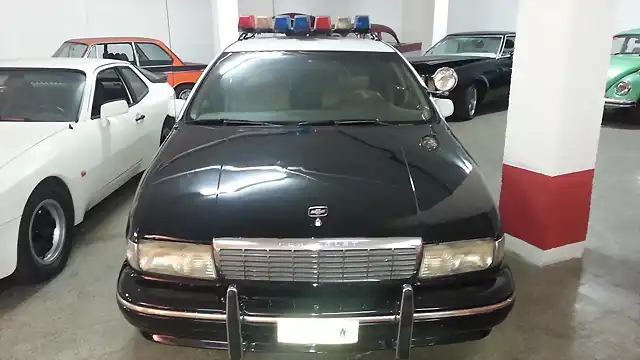 Caprice Police car (2)