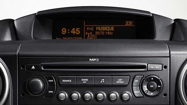 berlingo_confort_systeme_audio_zoom