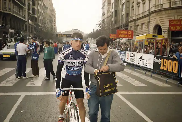 Perico-Vuelta Valencia1988-Chico P?rez