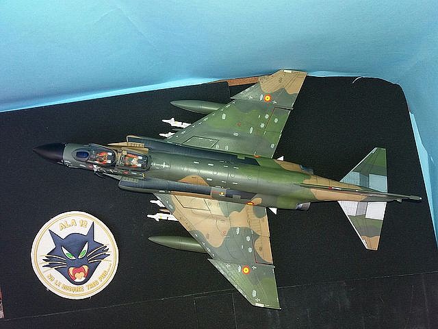 f-4c arriba