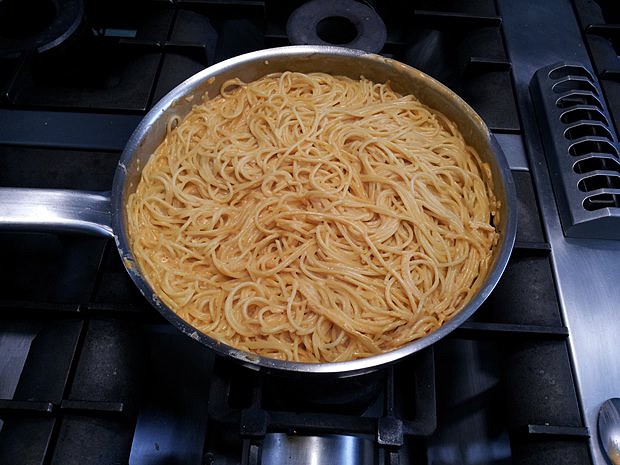 Espaguetis al azafran