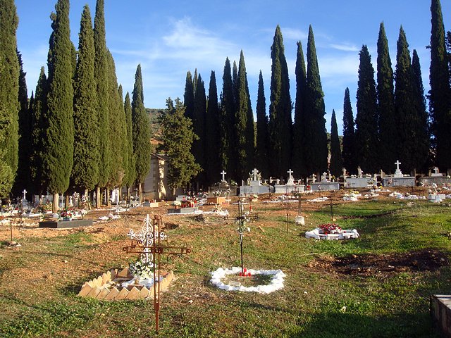 cementerio tres