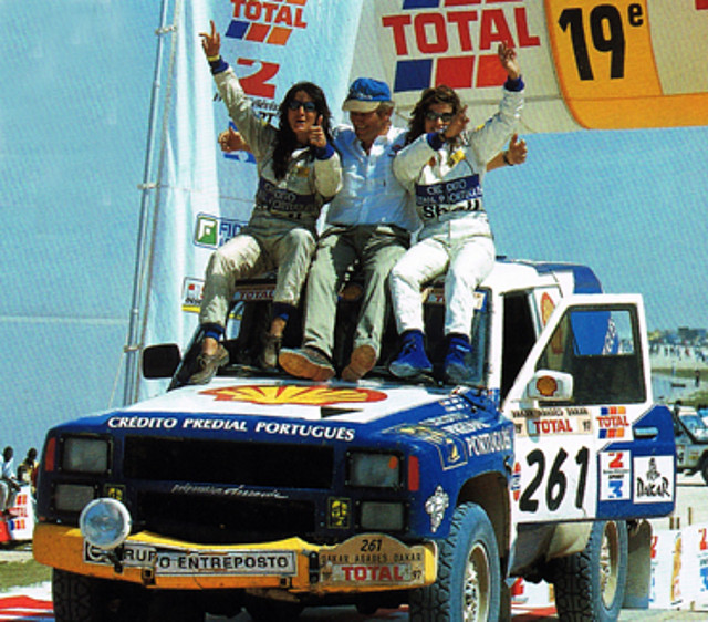 261-Patrol_joana_lemos_carine_duret_Dakar_97-02