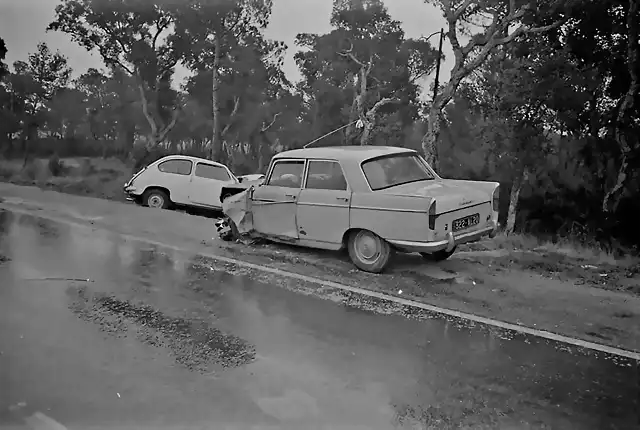 Seat 600 - Peugeot 404 (1)