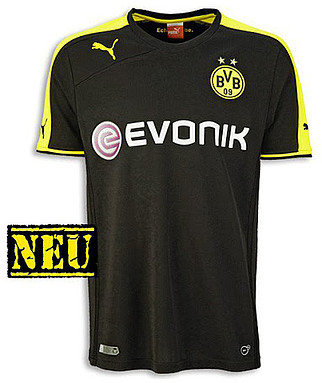 Borussia Dortmund 13-14 Away Kit (1)