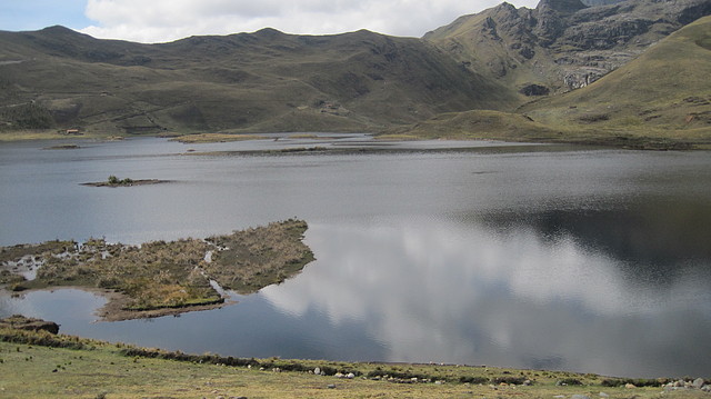 Hermoso paisaje de la Laguna de Cushuro Hermoso paisaje de la Laguna de Cushuro