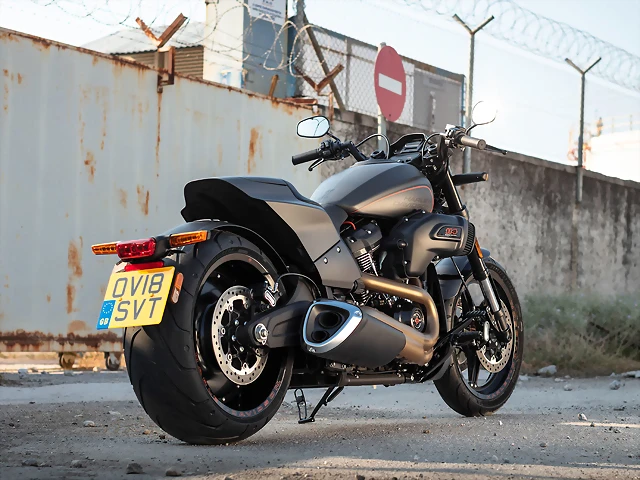 Harley-Davidson-FXDR-1142 Harley-Davidson-FXDR-1142