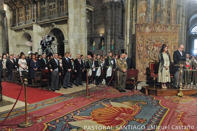 Trono ofrenda nacional