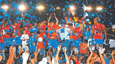 BLOOMING CAMPEON 2009 18,5