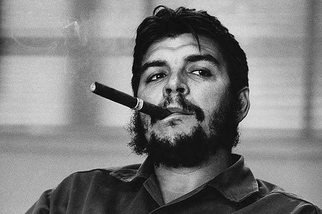 CHE GUEVARA, EL CUERPO Y LA LEYENDA CHE GUEVARA, EL CUERPO Y LA LEYENDA