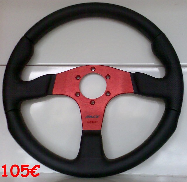 volante momo rojo157108165812