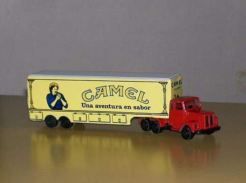 Camion Scania Camel