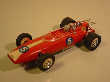 faller-club-racing-ferrari-rot-12-zylinder faller-club-racing-ferrari-rot-12-zylinder