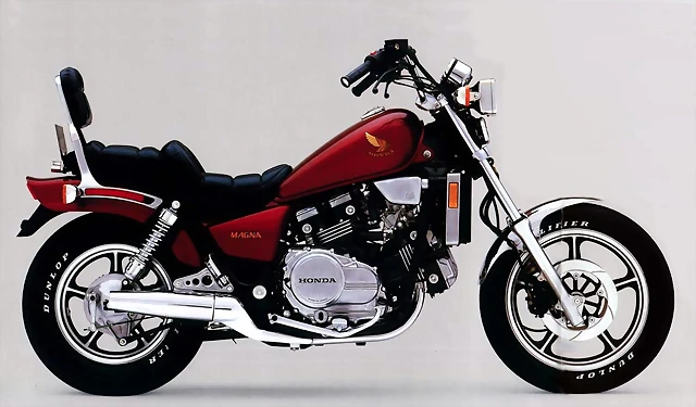 Honda VF 700C Magna 1985 2 Honda VF 700C Magna 1985 2