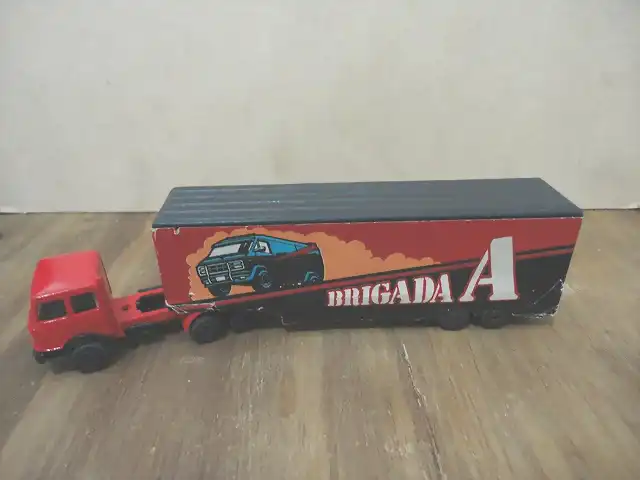 Fiat 619 chico Semi Container Brigada A rojo